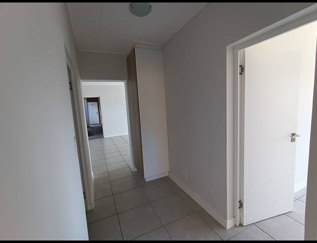 3 BEDROOM APARTMENT TO LET IN BALLITO CENTRAL